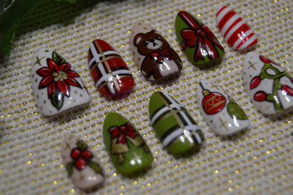 Classic Christmas Nails